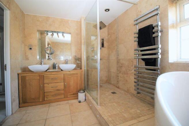 Shower area in...