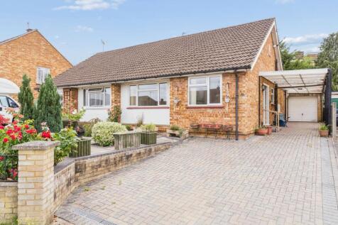 Wellingham Avenue, Hitchin, SG5