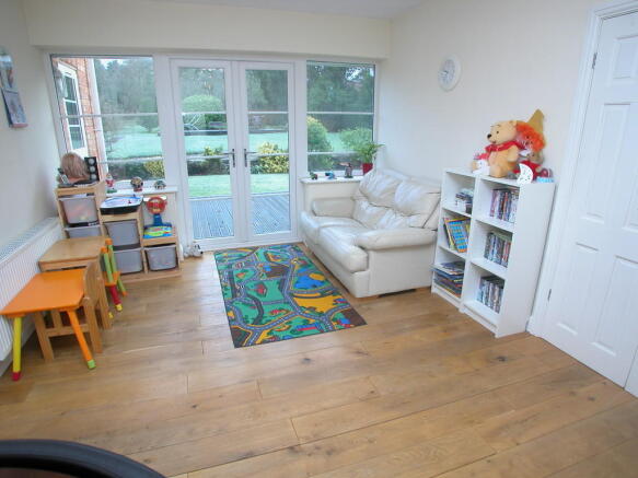 Photo 11