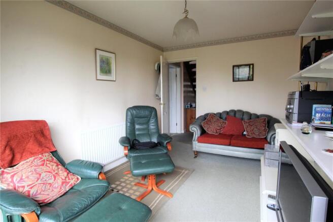 Dining Room/Bed 3