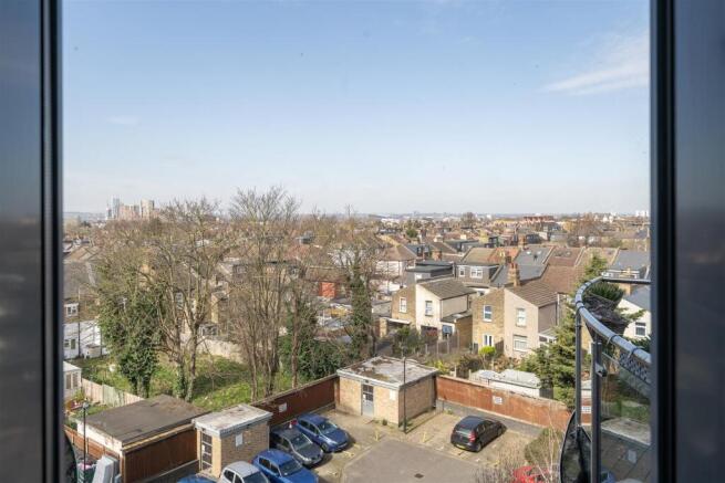 Thomas Jacomb Place E17