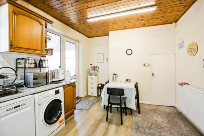 2 bed Semi-Detached for sale Image 6