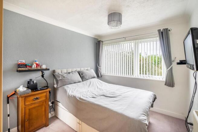 3 bed Town House for sale Image 8