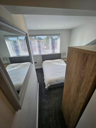 1 bed House Share to rent Image 10