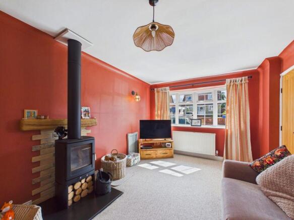 4 bed Detached Bungalow for sale Image 5
