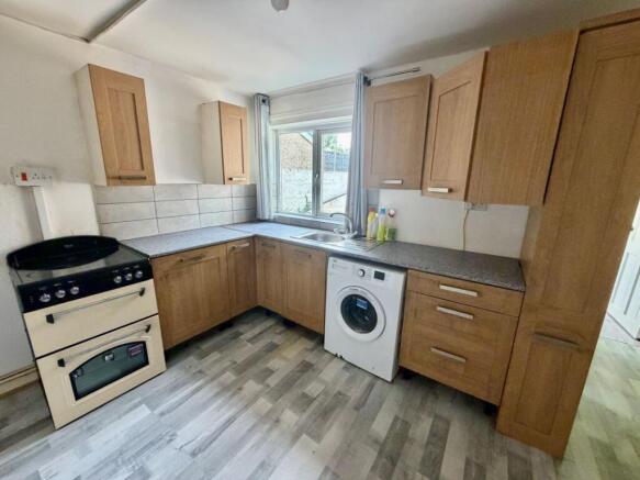 14 Metcalfe Street, Caerau, Maesteg, CF34 0TB photo 5