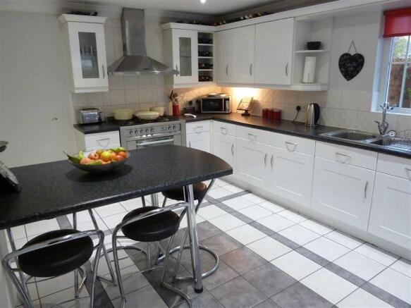 Kitchen/Breakfast Ro