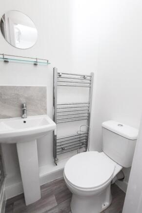 5 bed End of Terrace to rent Image 10
