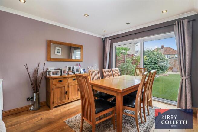 Whittingstall Road, Hoddesdon photo 4