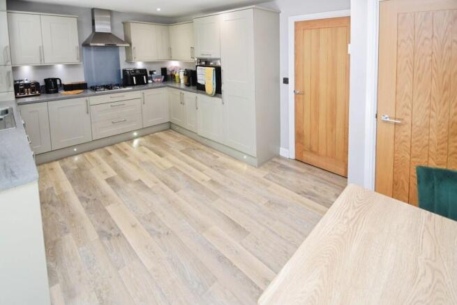 4 bed End of Terrace for sale Image 7