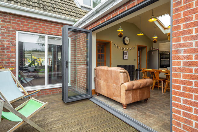 Feature Bi-Fold Doors 1
