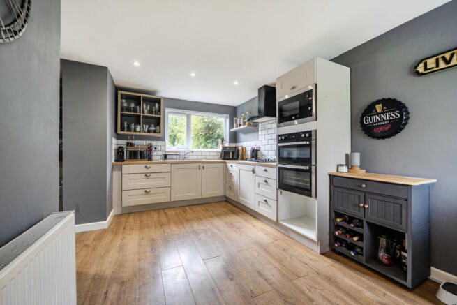 Kitchen / Dining Room