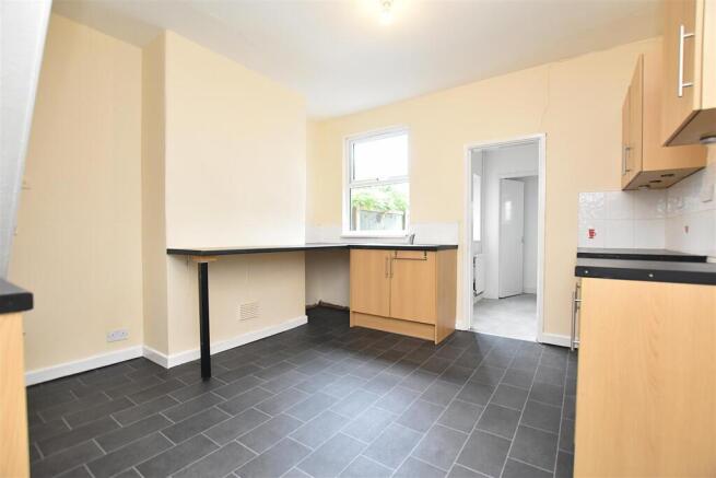 Chapel Street, Rhosymedre, Wrexham photo 4