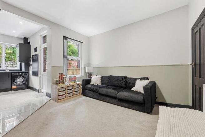 3 bed Terraced for sale Image 9
