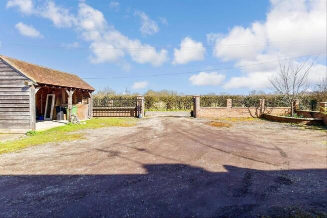 Driveway/Parking