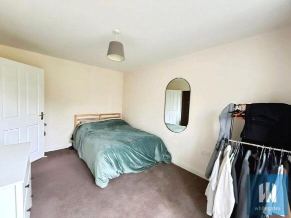 2 bed Apartment to rent Image 5