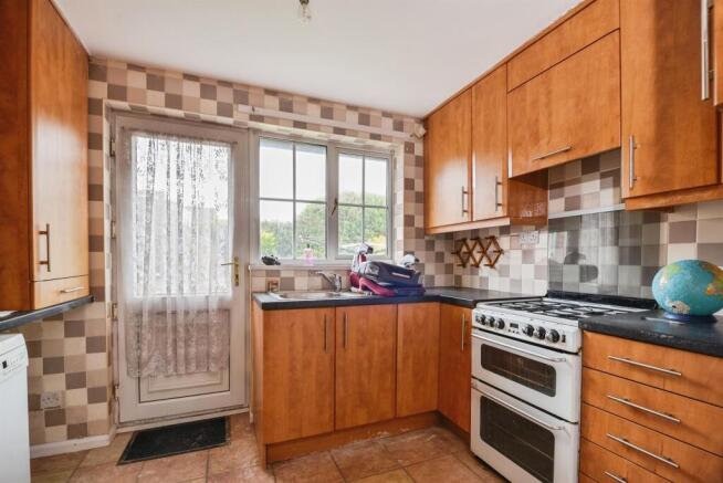3 bed Detached Bungalow for sale Image 6