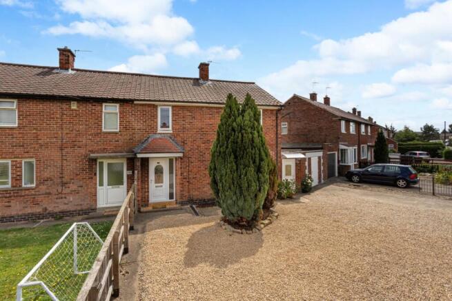 3 bed Semi-Detached for sale Image 12