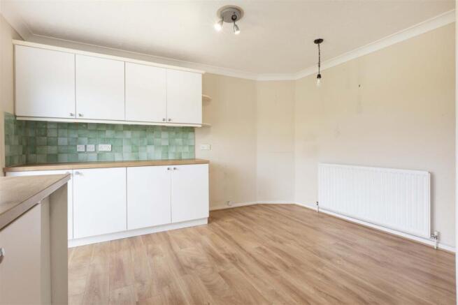 51 Bickenhill Park Road 11.jpg