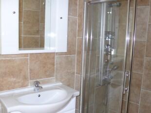FF Shower Room