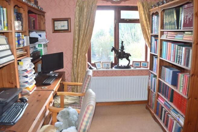 Study/Bedroom 4 pote