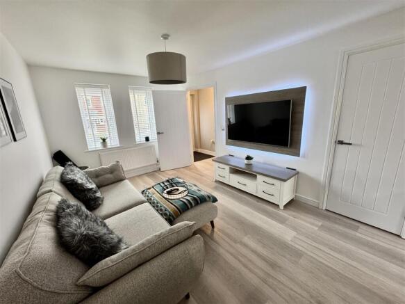 Open Plan Lounge/Kitchen