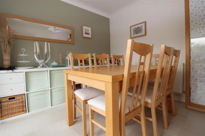 Dining room.jpg