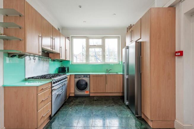 27704 michael charles 153b st pancras way 4 (Cust