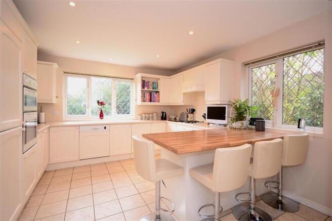 Kitchen / Breakfast Room