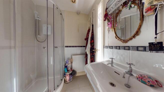 ENSUITE SHOWER ROOM