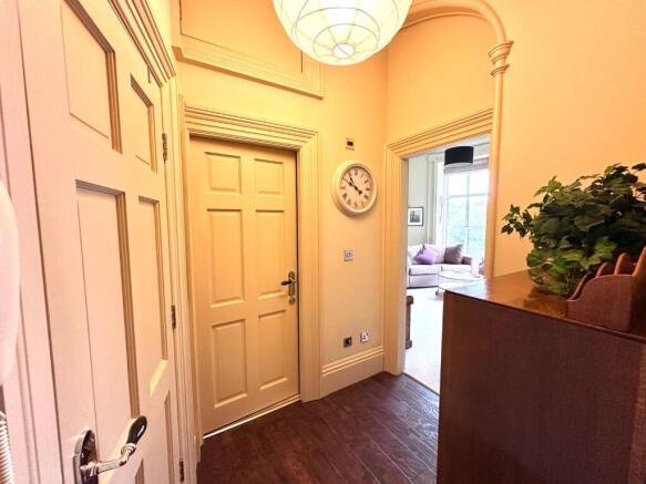 2 bed Apartment for sale Image 8