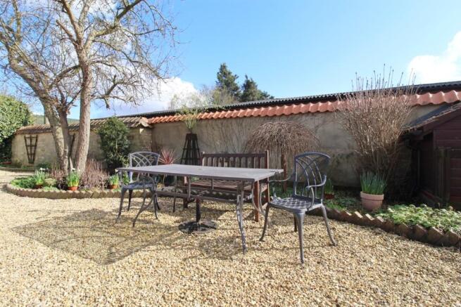 Alfresco Dining