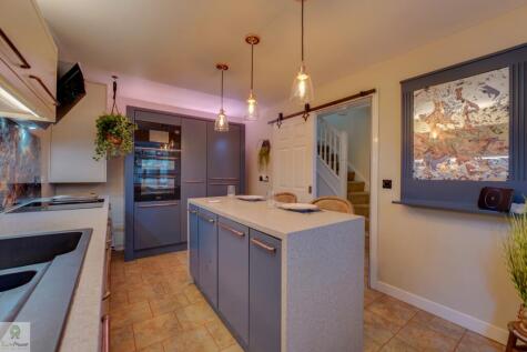 Hunters Close, Great Haywood, Stafford, Staffordshire, ST18