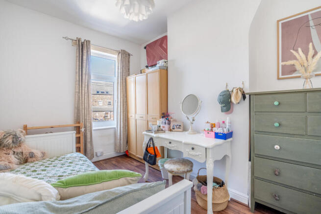 2 bed Terraced for sale Image 8