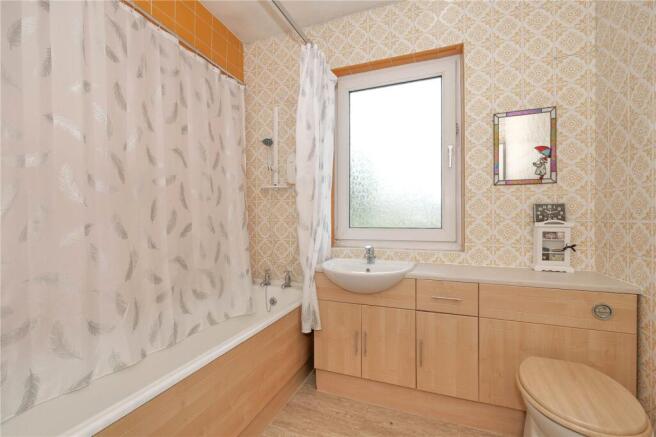 3 bed Semi-Detached for sale Image 8