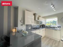16, Upper Brynhyfryd Terrace, Caerphilly CF83 4GL