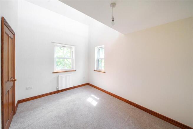 4 bed Detached to rent Image 12