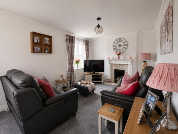 3 bed Detached for sale Image 7