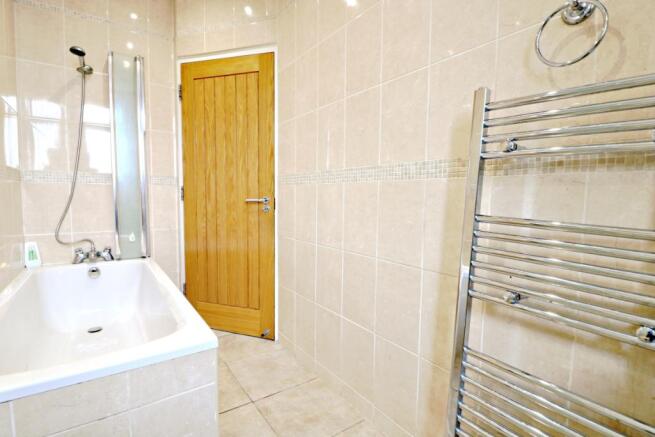 Bathroom/Shower Room