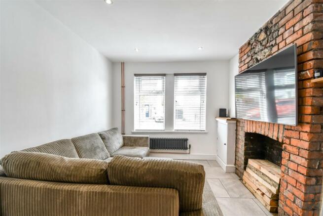 Living Room/Dining Room