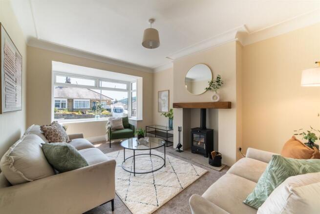 2 bed Semi-Detached Bungalow for sale Image 8