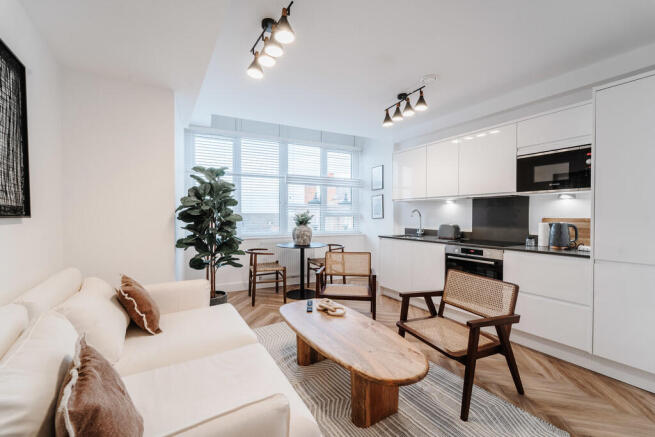 RH Apt 13-01