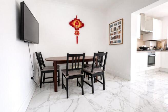 House in Bromley - View 4