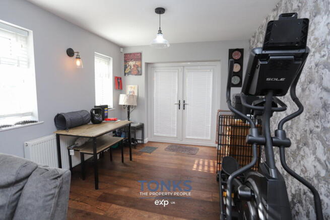 Photo 3