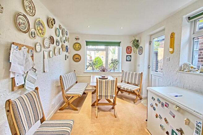 BREAKFAST ROOM