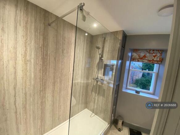 Shower Bathroom (No Bath)