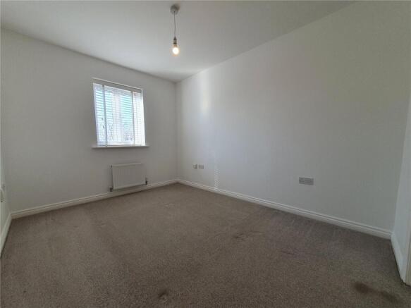 3 bed Semi-Detached to rent Image 7