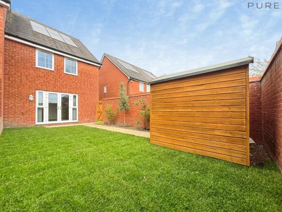 Bamber Close, West End , Southampton photo 4