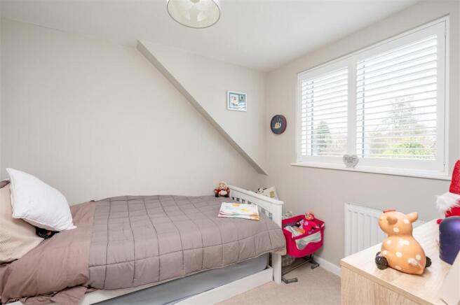 3 bed Detached Bungalow for sale Image 11