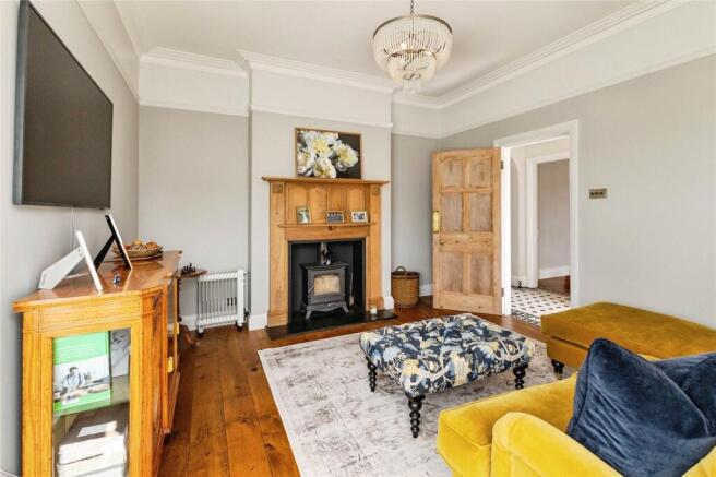 3 bed House for sale Image 5
